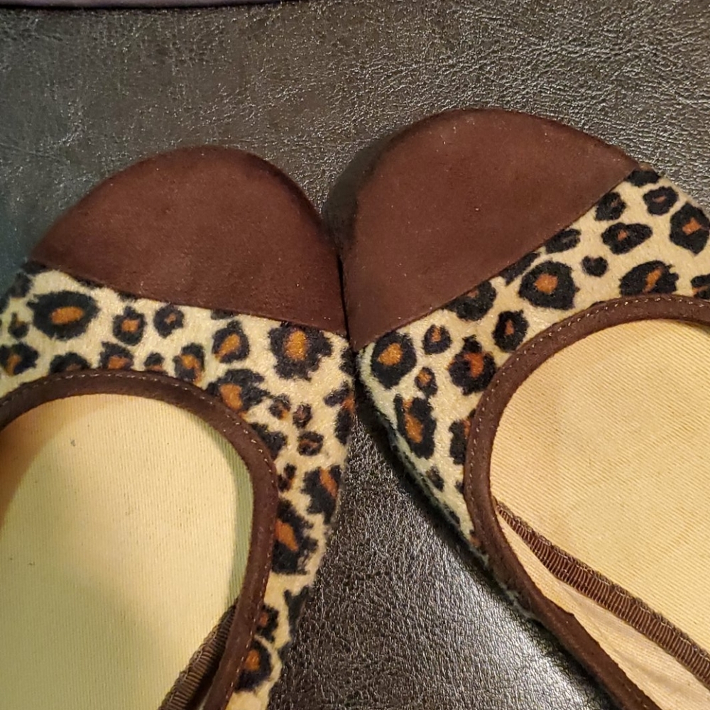 Shoes - Picture 6 of 8